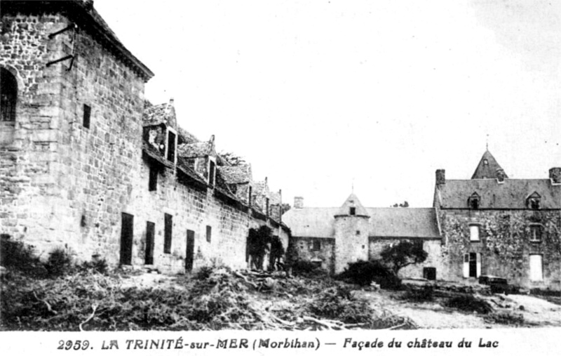 Chteau du Laz ou Latz   la Trinit-sur-Mer (Bretagne).