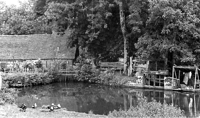 Ville d'Uzel (Bretagne) : le moulin.