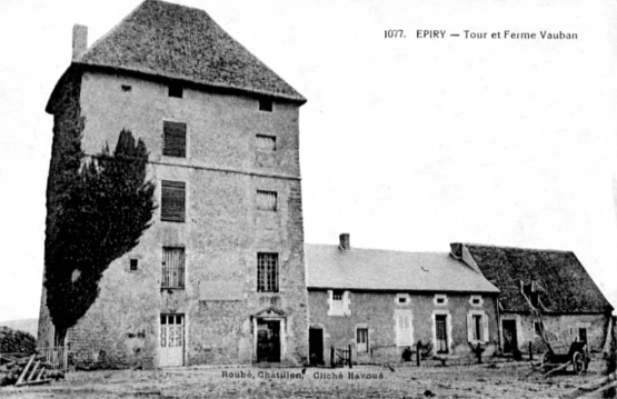 Vauban : tour d'Epiry (Nivre)