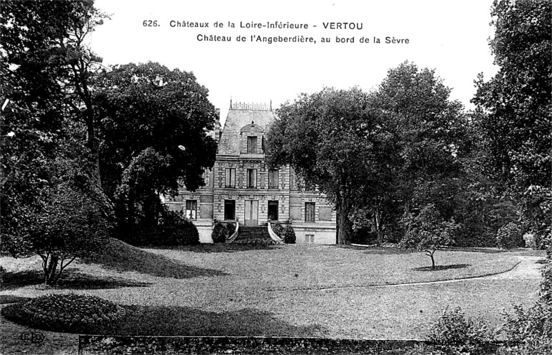 Château de l'Angebardière à Vertou (anciennement en Bretagne).