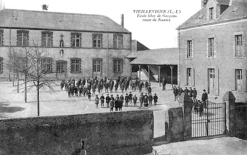 Ville de Vieillevigne (Bretagne).