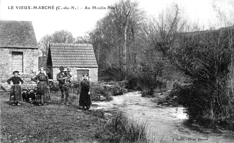 Vieux-March (Bretagne) : le moulin Neuf.