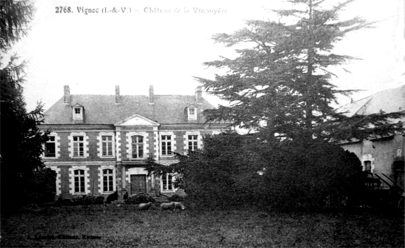 Château de Villouyère à Vignoc (Bretagne).