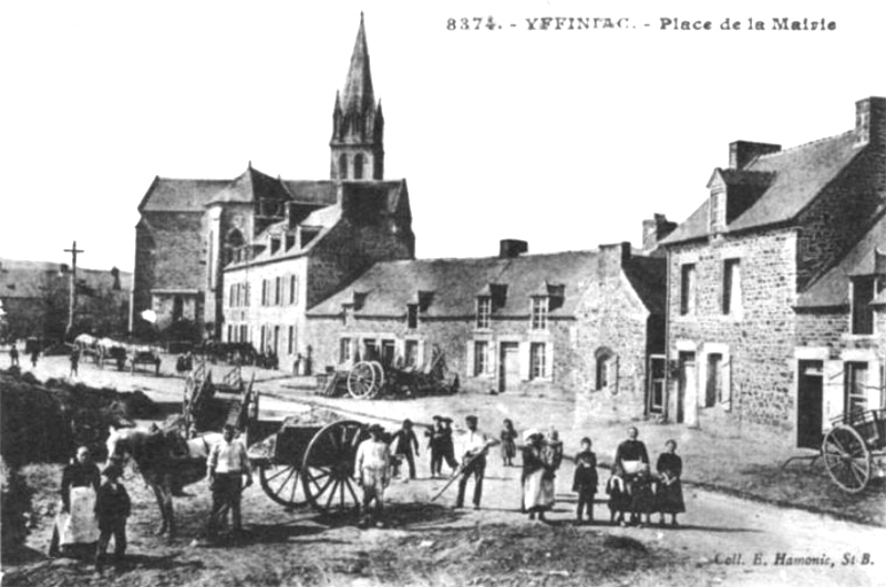 Ville d'Yffiniac (Bretagne).