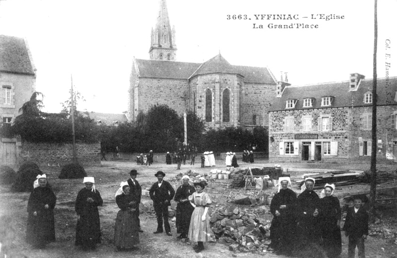 Ville d'Yffiniac (Bretagne).